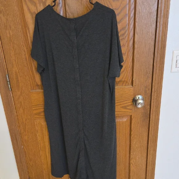 Frida Mom Gray Short Sleeve Hospital Gown - Picture 5 of 6